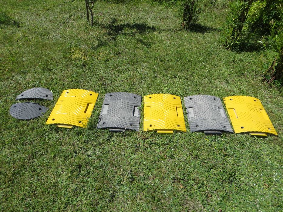 Próg zwalniający 3 metrowy Slowly5 ze śrubami montażowymi (1,5 mies)