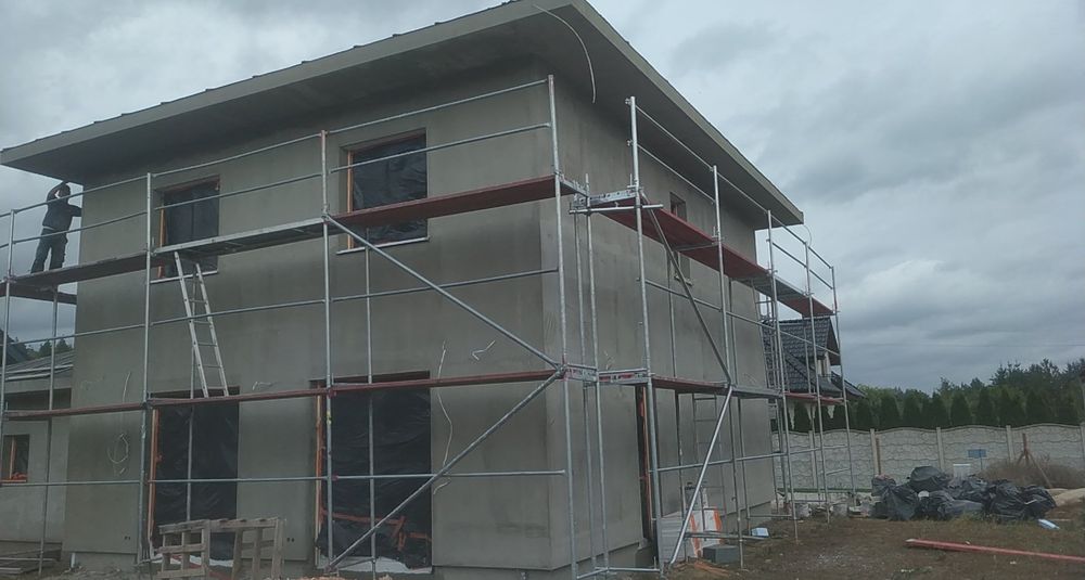 Wynajem rusztowań elewacyjnych