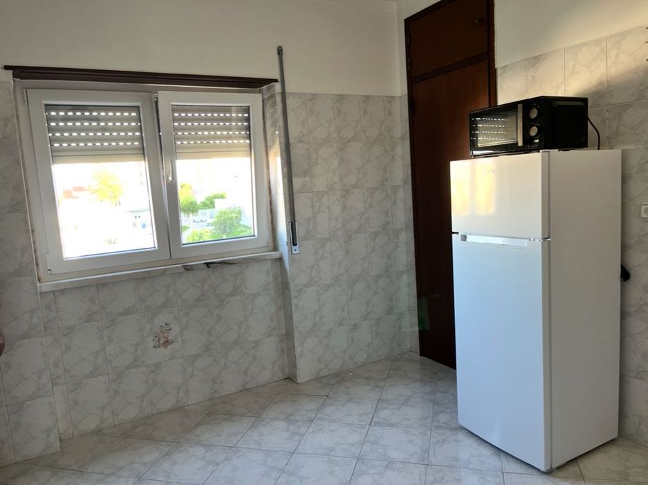 Apartamento T1 MOBILADO para arrendamento no Feijó