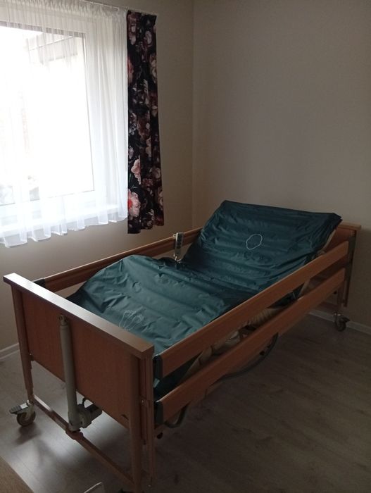 Łóżko elektryczne, rehabilitacyjno+pielęgnacyjne