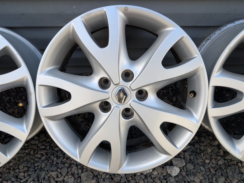 Комплект титанових дисків Renault 5/114.3 R17 5*114.3 17 Nissan Mazda ET40