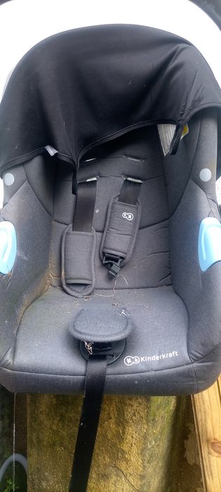 Cadeirinha auto bebe nova 10eur.