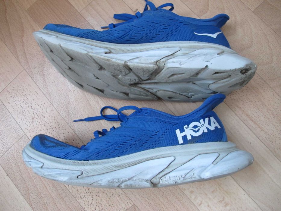 кросовки HOKA One