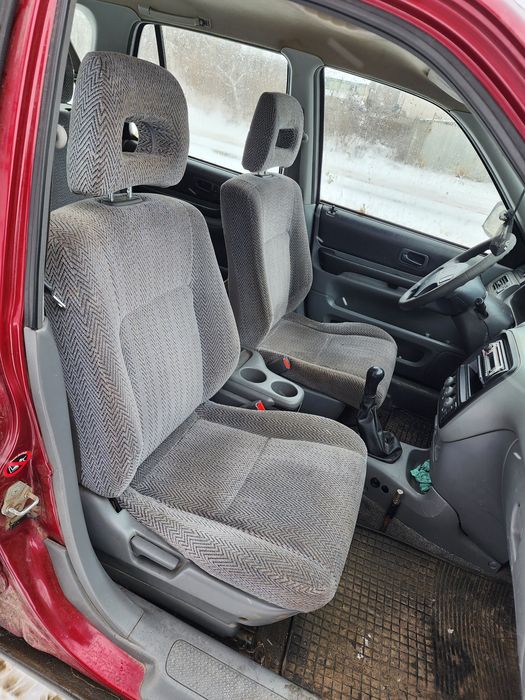 Honda CR-V  2л бен. Мех.