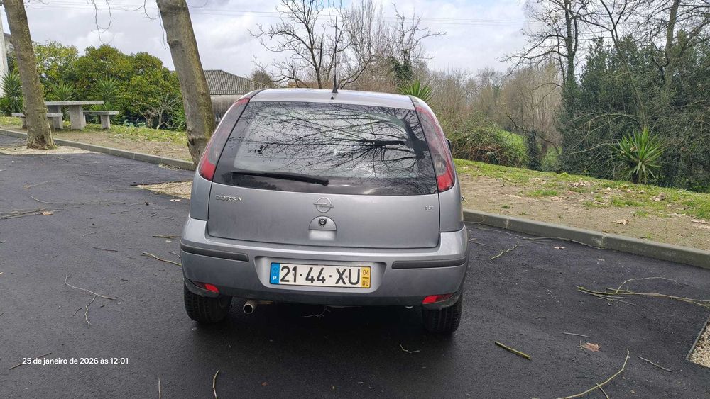 Opel Corsa 1.2 Gasolina 65.000 Km