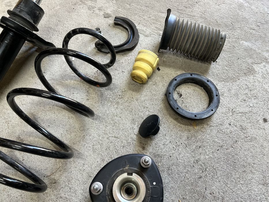 Амортизатор Стойка Mazda CX9 CX5 CX30 6 GJ GL 3 BP пружина скоба