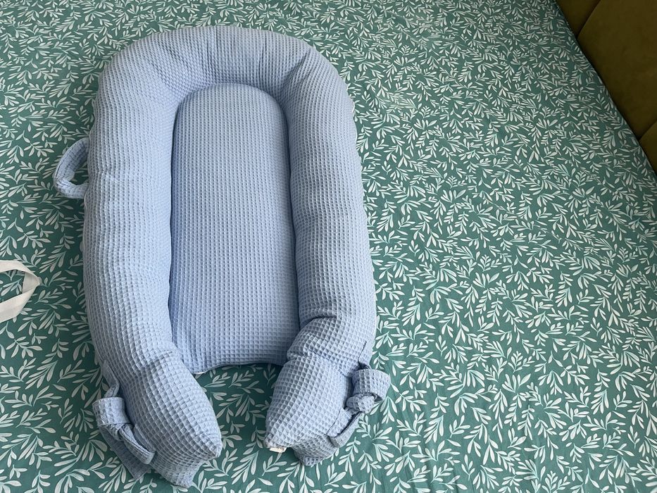 Кокон з кокосовим матрасом