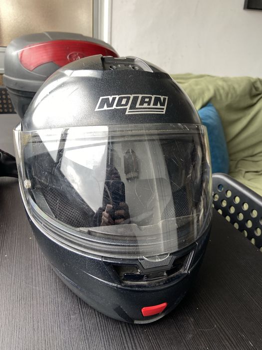 Capacete modular + capacete aberto + caixa 4L