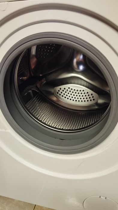 Maquina lavar roupa com pouco uso