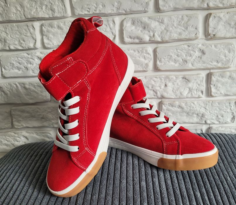 Reserved  Trampki r.39  nowe