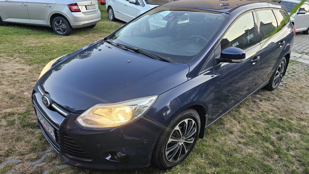 Ford Focus MK3 Kombi 1.6 TDCi 115 KM 6 biegów Hak 2012