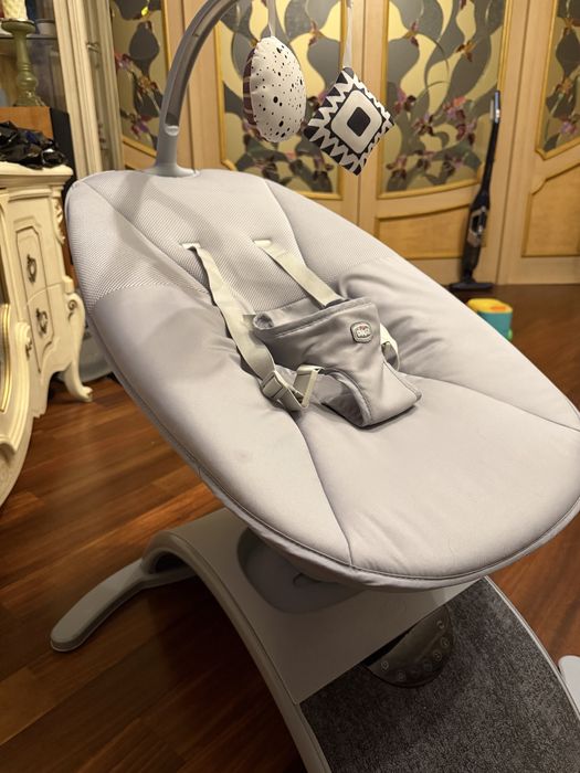 Колисковий центр Chicco