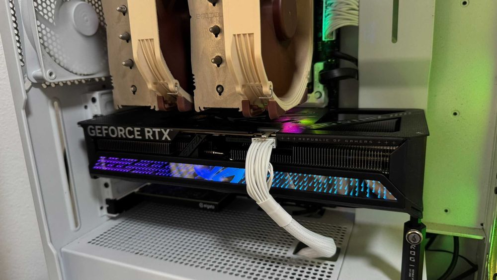 RTX 5070 Ti ROG Strix Gaming OC 16GB