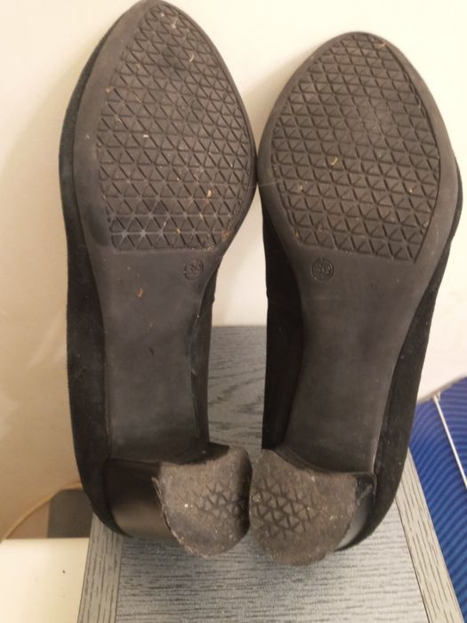 Czarne buty Lasocki r 39
