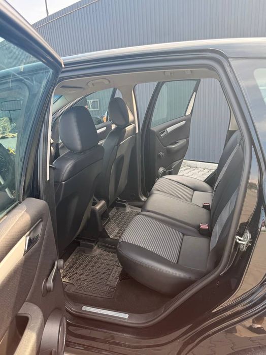 Машина Mercedes a-150