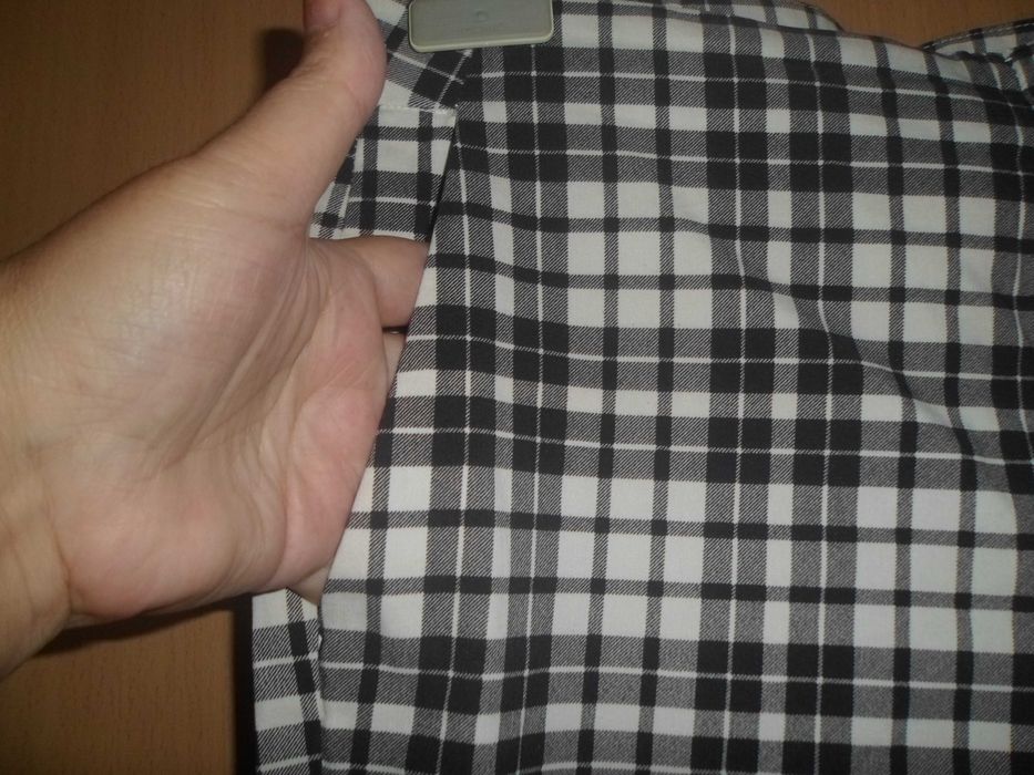 calças para mulher da marca Lefties como novas