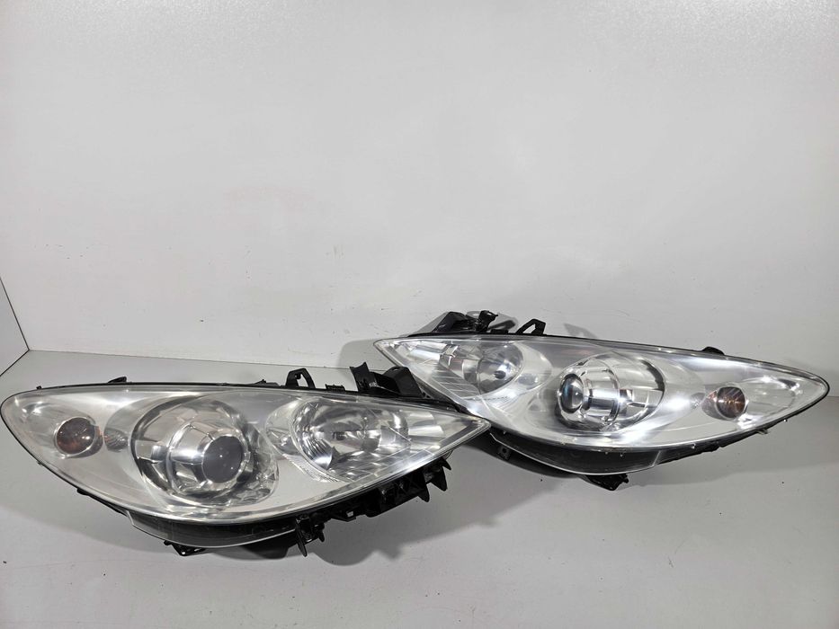 Peugeot 307 Lift FL Lampy Przód Przednie Komplet Lewa + Prawa Europa