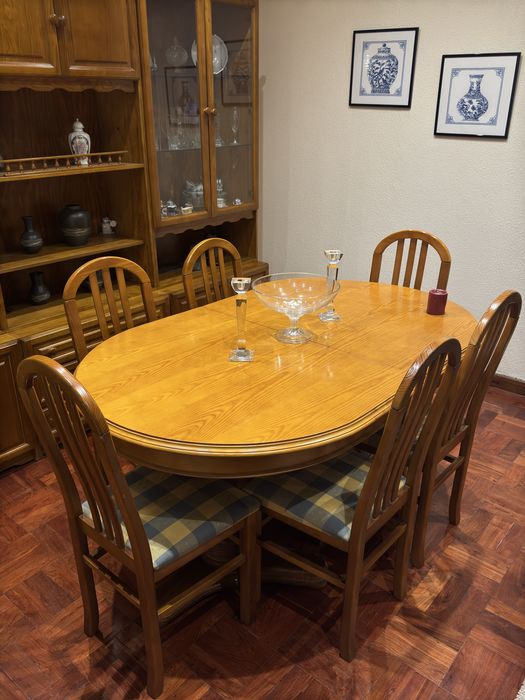 Conjunto de movel de sala + mesa c/ 6 cadeiras