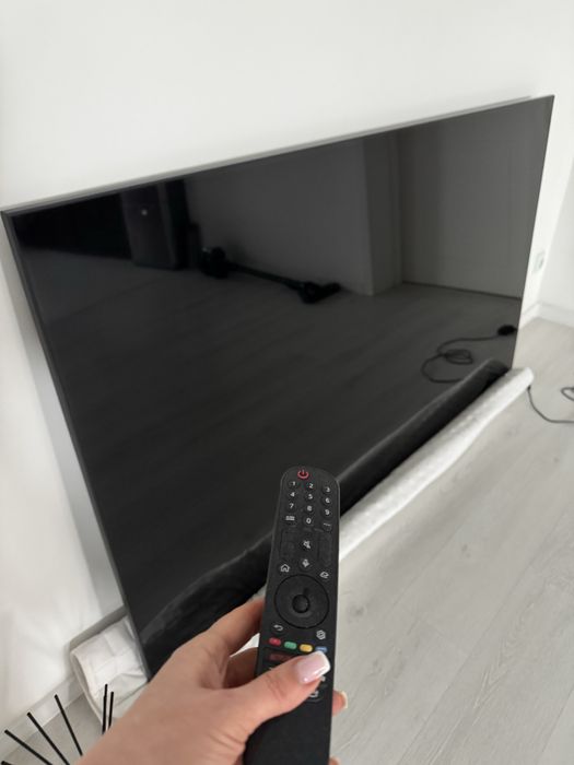 Продам не рабочий телевизор LG 75