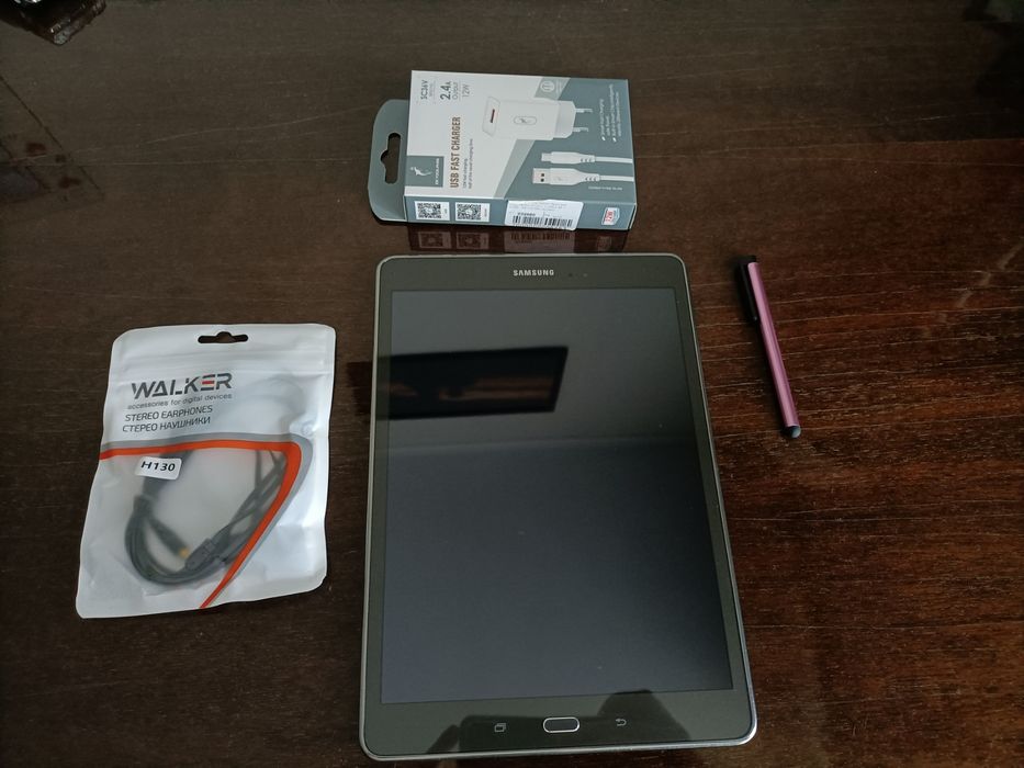 Планшет Samsung Galaxy Tab A T550