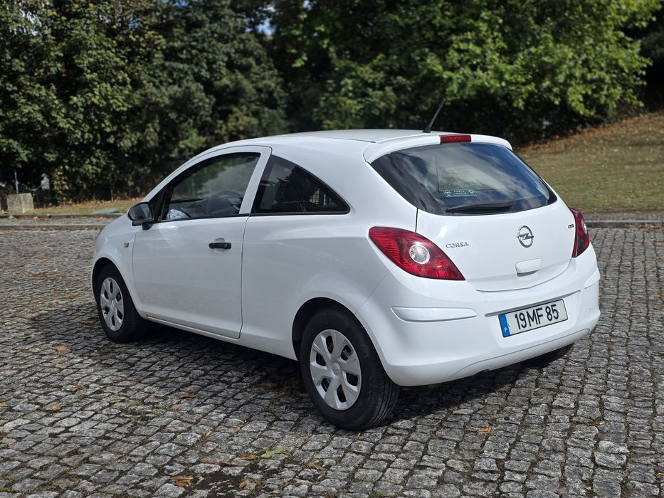 Opel Corsa D FaceLift C/Nova
