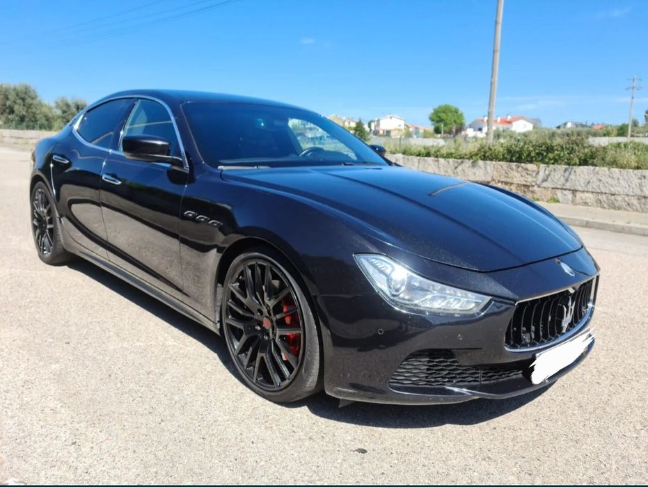Maserati Ghibli 3.0 com 275CV (Necessita de reparação)