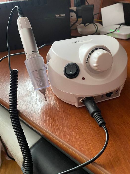 Продаю фрезер для манікюру