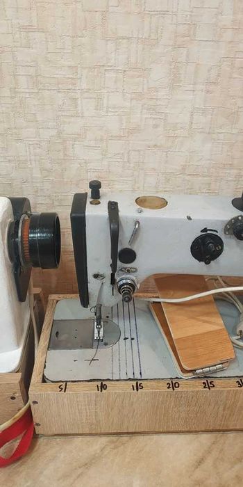 Швейна машина Верітас. Доставка