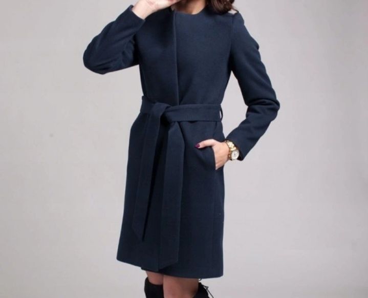 płaszcz granatowy (nowy)