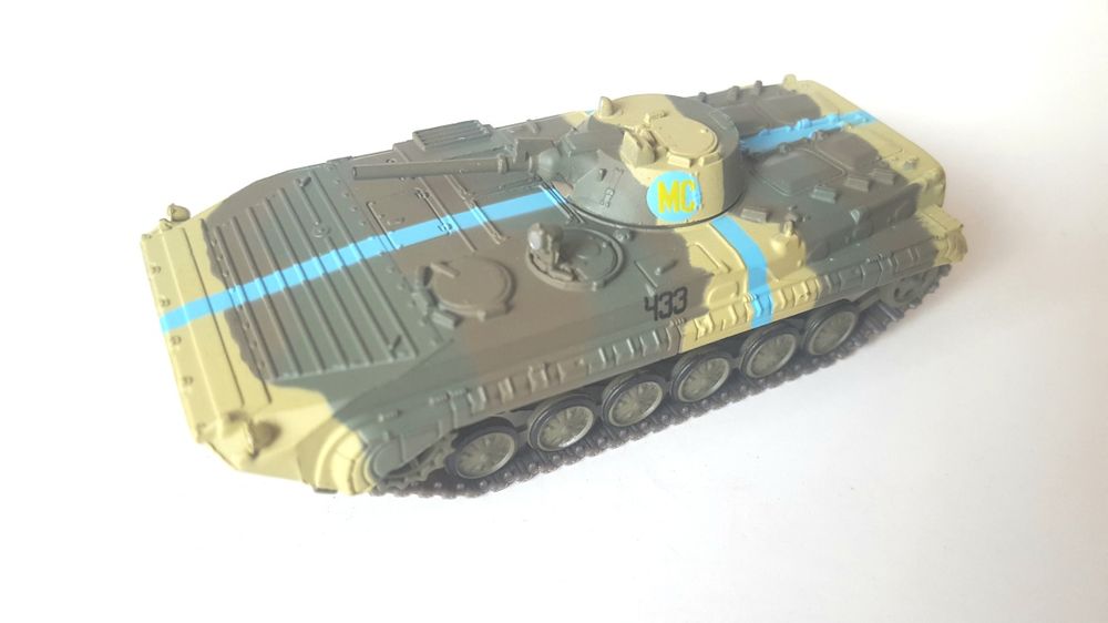 БМД-1, БМП-1, БМП-2, 2С19 МСТА-С, Т-55 1:72 русские танки