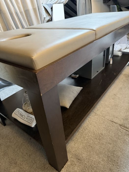 Marquesa de Madeira Maciça – Ideal para Spa, Massagens ou Estética