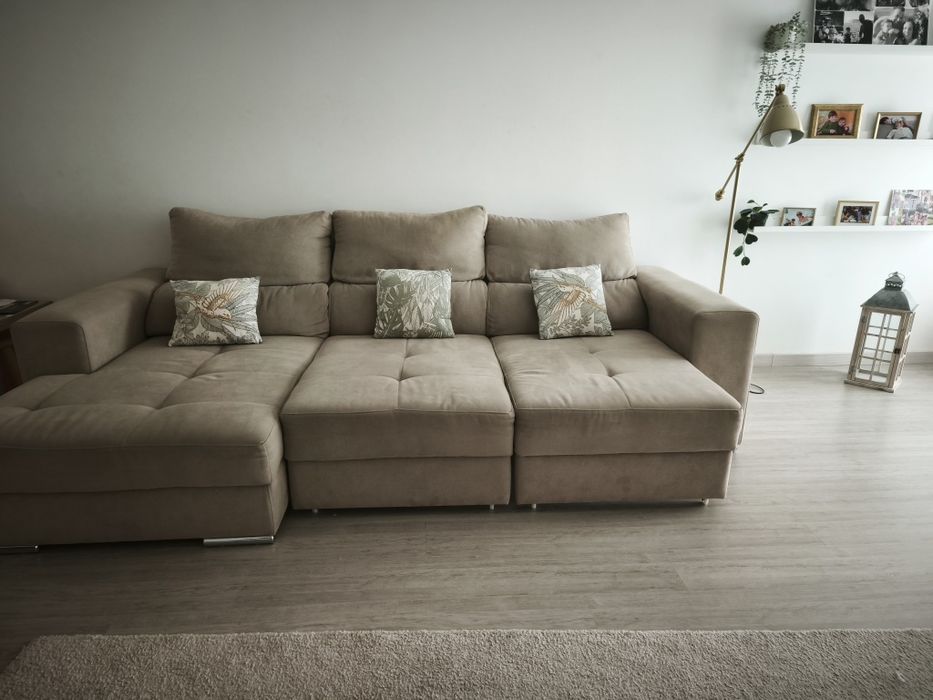 Sofá com chaise longue