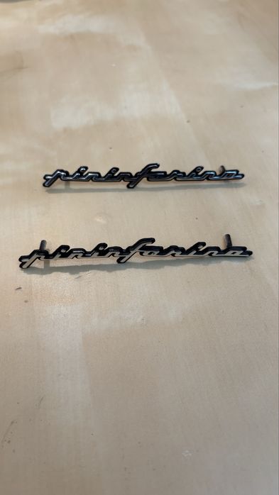 Znaczki emblematy Pininfarnia Peugeot 406 coupe