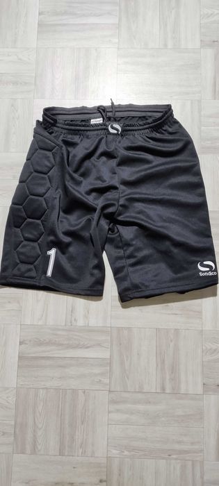 р52 Шорти футбольні воротаря із захистом Sondico