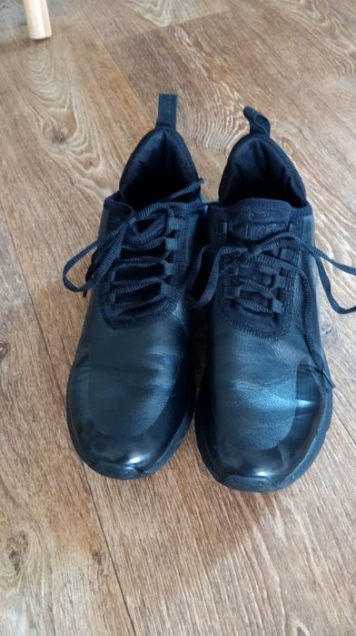 Кросівки чоловічі 42