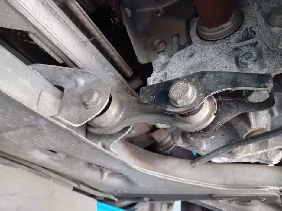 Apoio da caixa RENAULT Clio IV (BH_)