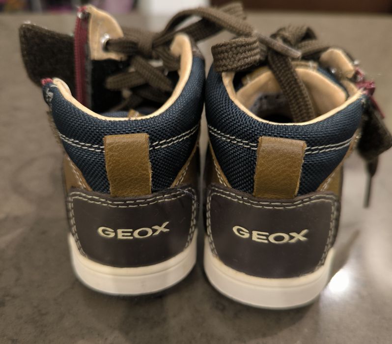Trzewiki botki półbuty GEOX r. 22 dla chłopca dziewczynki
