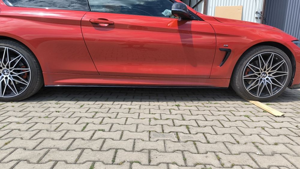 BMW F32 F33 F36 Dokładki Boczne Progów Splittery Czarny Połysk