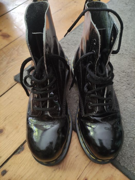 Dr.Martens glany,trapery błyszczące czarne 38