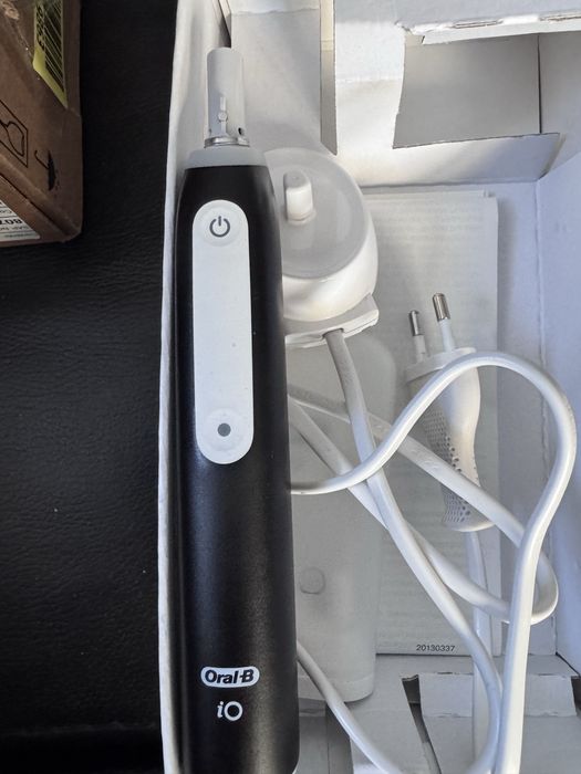 Oral-B iO Series 3 Plus Edition czarna