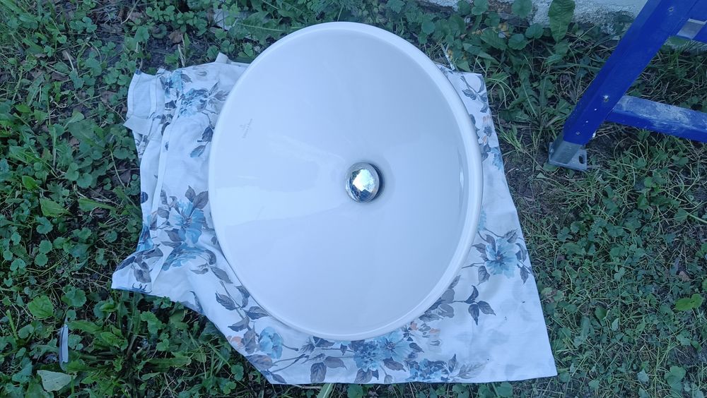 Umywalka nablatowa Villeroy & Boch 43