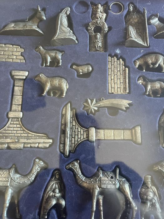 Presepio  metal  antiguidades