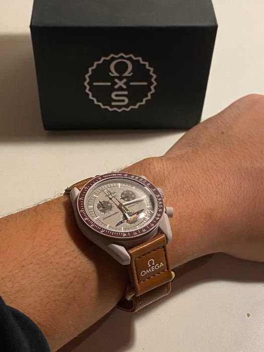 Omega x Swatch Bioceramic Saturn Watch SO33T100 - Lightweight  Durable