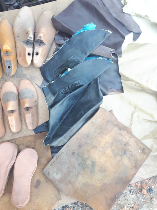 Устілки, обувні,кожа ліцева.