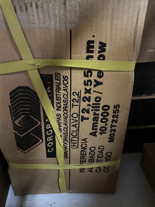 Pregos e Agrafos64585325762434121