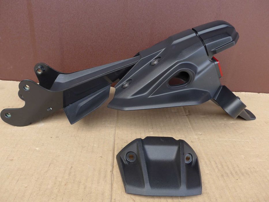 Yamaha MT09 mt 09 '24-'26 BŁOTNIK tyl mocowanie tablicy osłona licznik