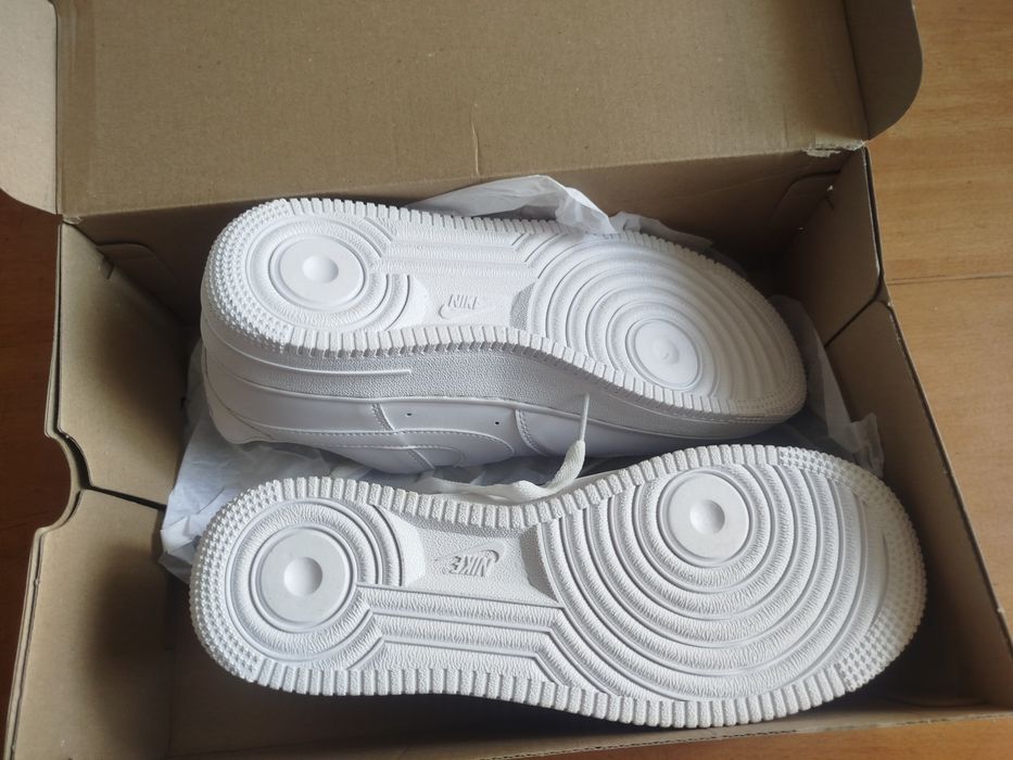 Białe nike air force 1 low - r. 42 - stan bardzo dobry