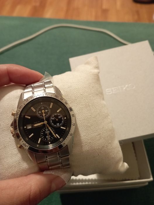 Reloj Seiko novo.
