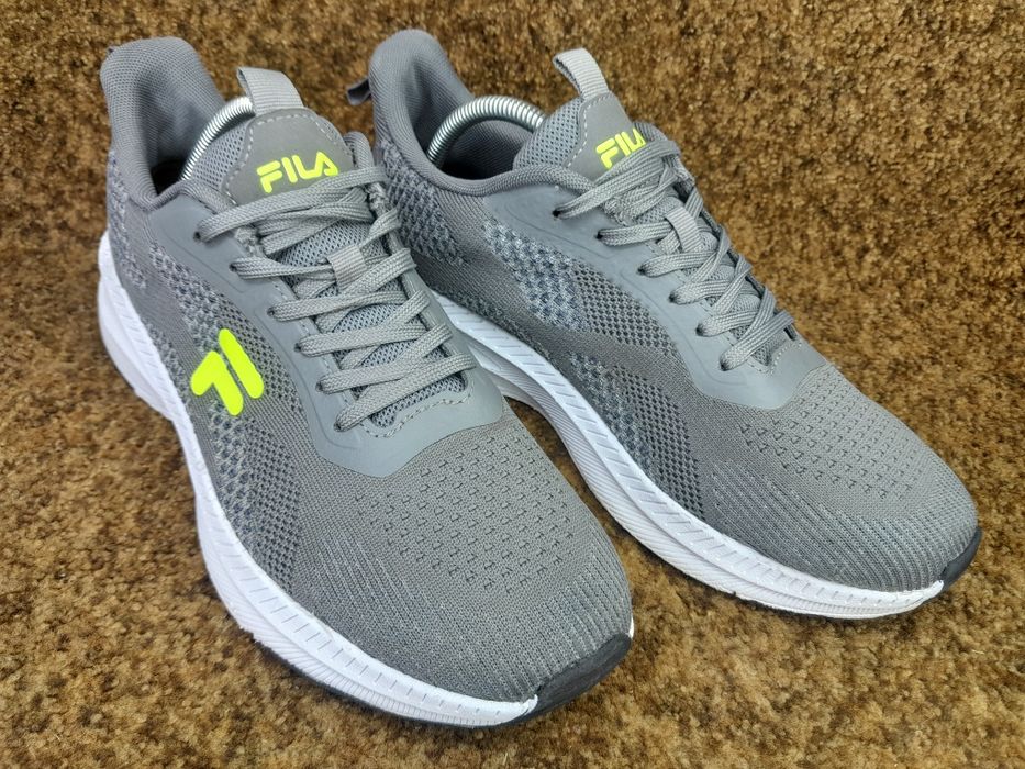 Кросівки оригінал Fila 42 розмір.