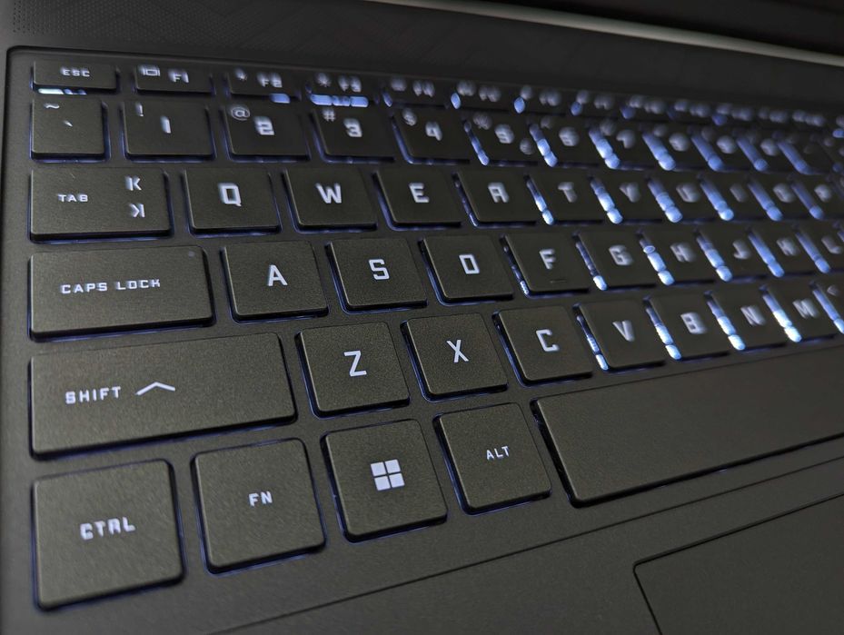 LAPTOP GAMINGOWY HP Victus 15 RTX 3050 Ti Ryzen 5 5600H 144hz